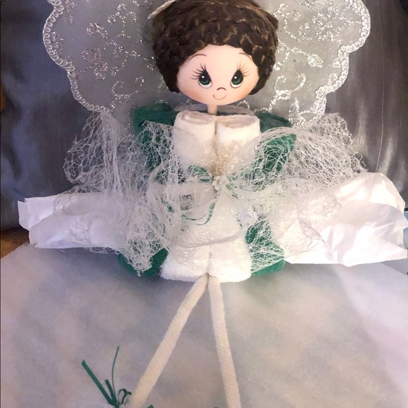 DOLL Angel doll towel holder hand made green/white New - Picture 4 of 5